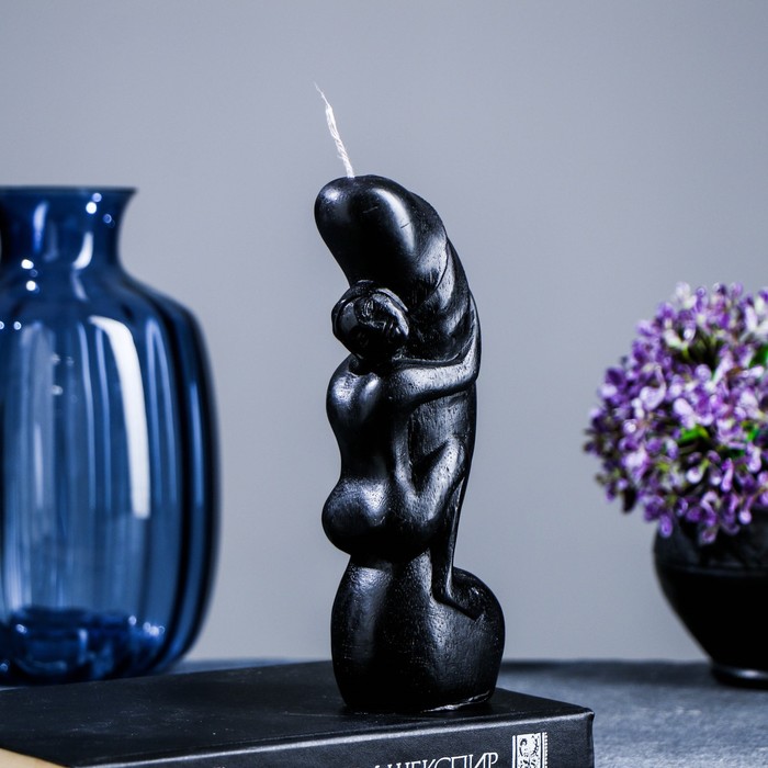 Свеча фигурная "Фаворит с девушкой" черная 260гр