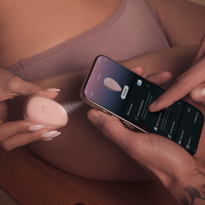 Набор для пар Kiiroo Luxus: интерактивный вибратор в трусики LuxHer + эрекционное кольцо LuxHim