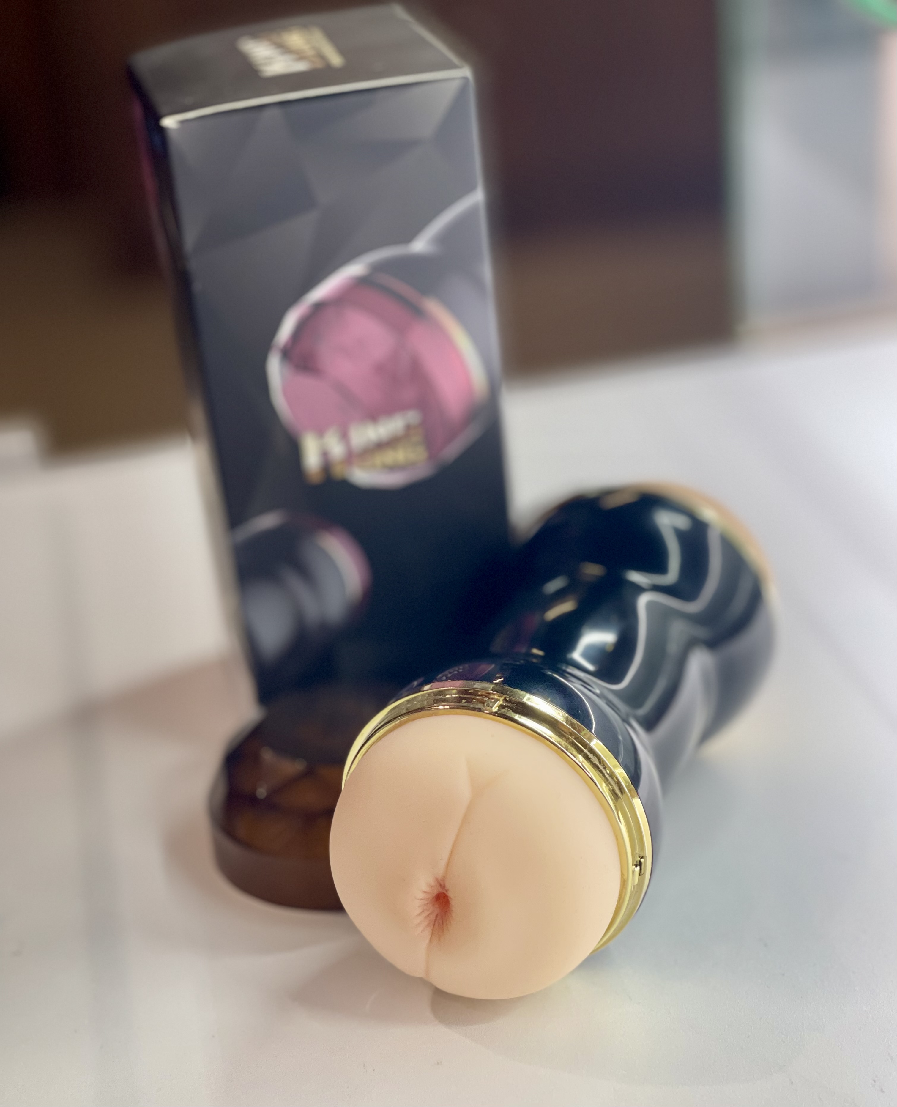 Большой реалистичный мужской мастурбатор 19-22см  King Kong, вагина-попа, FC-16-В 