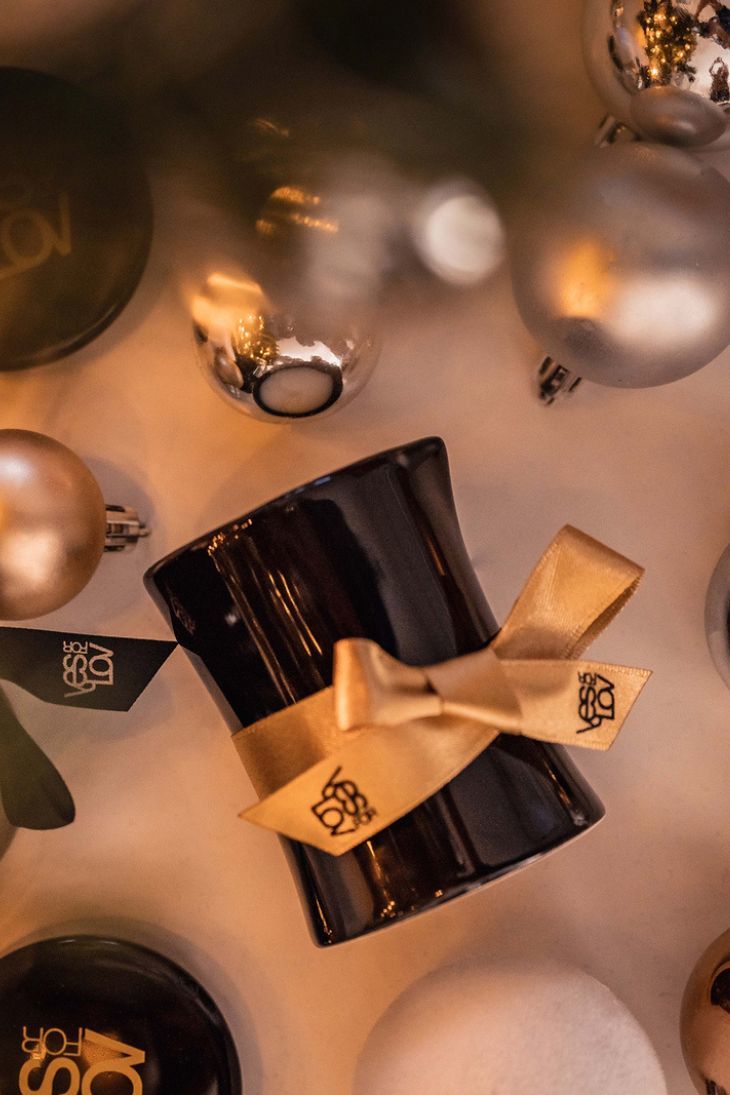 YESforLOV СВЕЧА массажная c чарующим ароматом 120гр