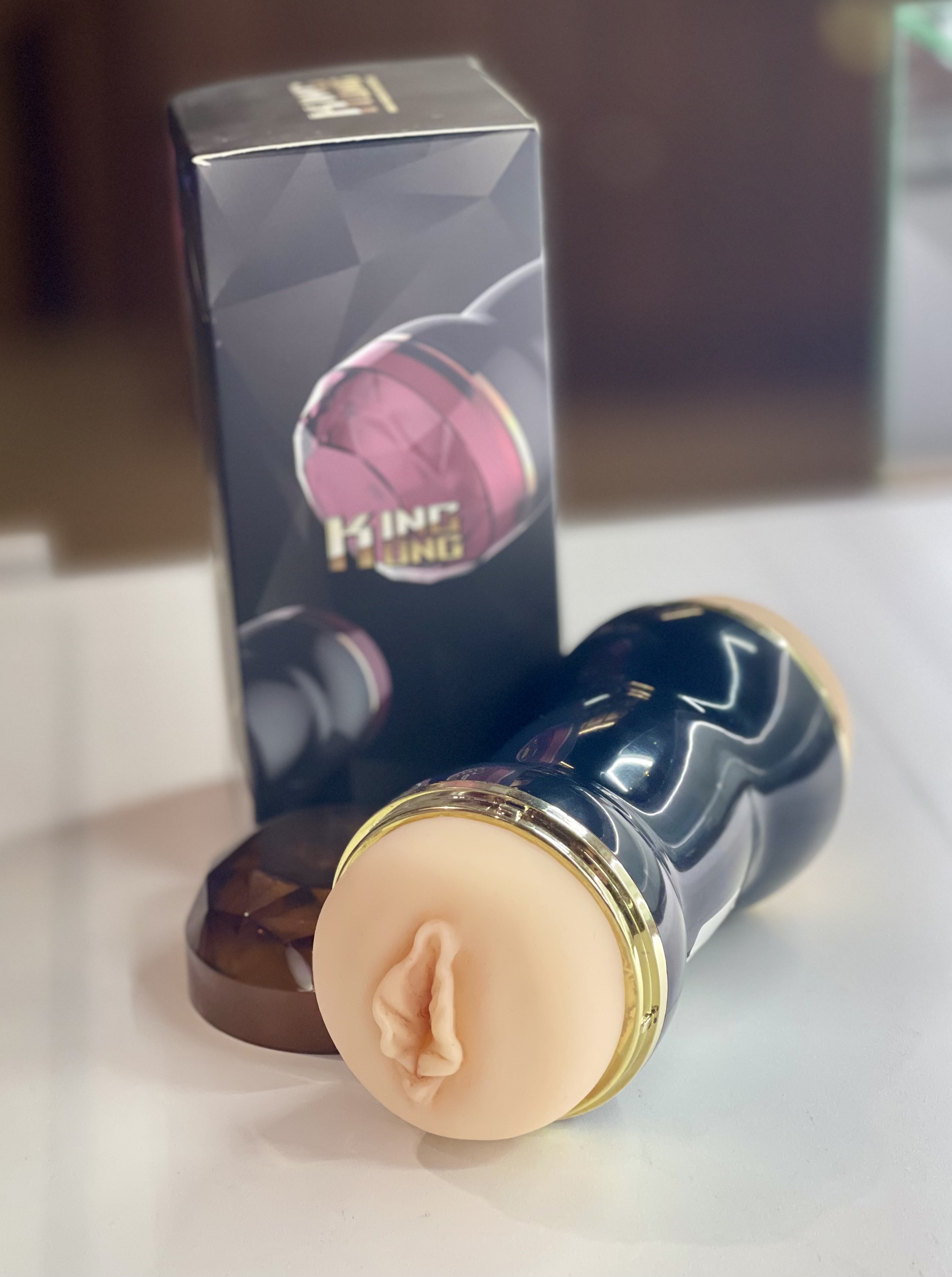 Большой реалистичный мужской мастурбатор 19-22см  King Kong, вагина-попа, FC-16-В 